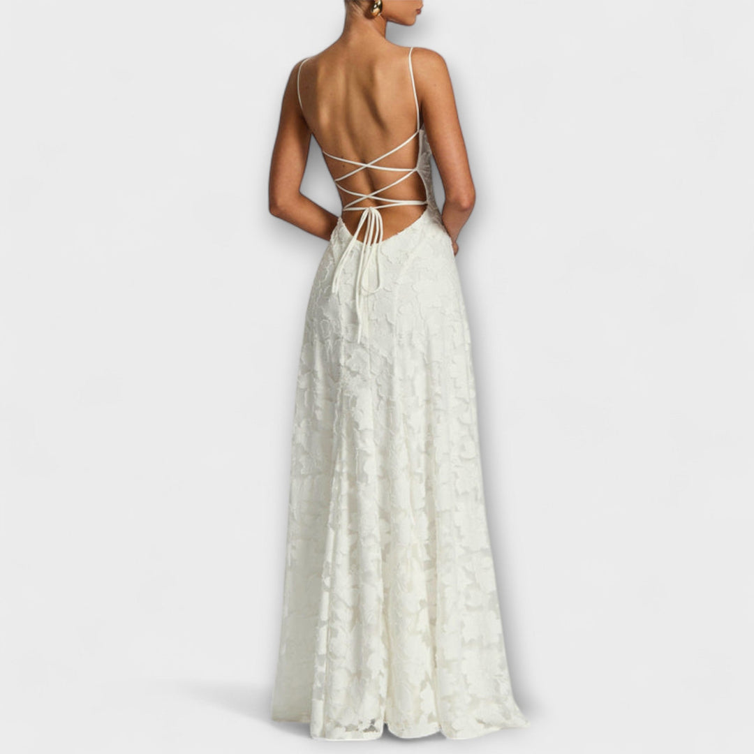 Kairi - Vestido Maxi Estiloso con Encaje Floral y Tirantes de Espagueti