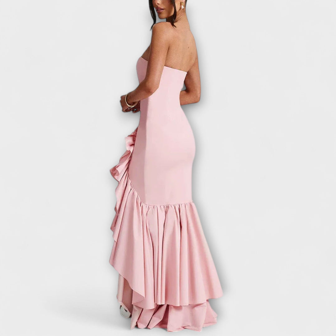 Zuri - Vestido maxi con hombros al descubierto y dobladillo asimétrico