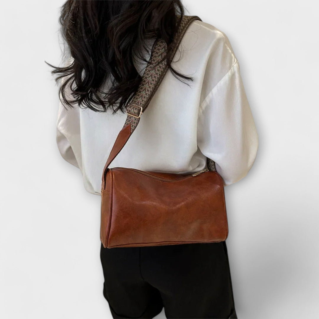 Cécile. - Bolso vintage de hombro