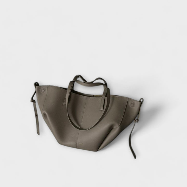 Cécile. – Bolso de hombro vintage